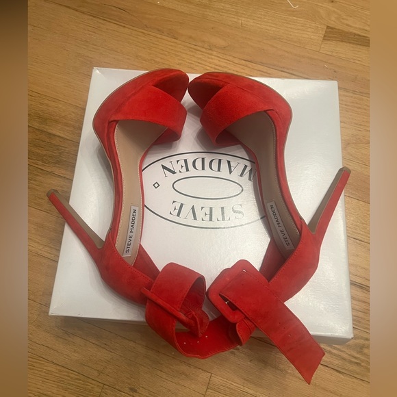 Red Steve Madden Heels Suede - Picture 7 of 10